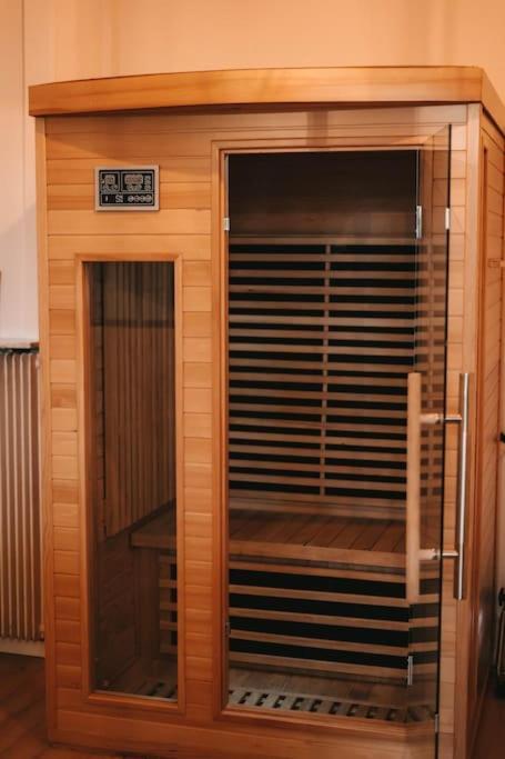 Ultimate Comfort ! Jacuzzi & Sauna. Безансон Экстерьер фото